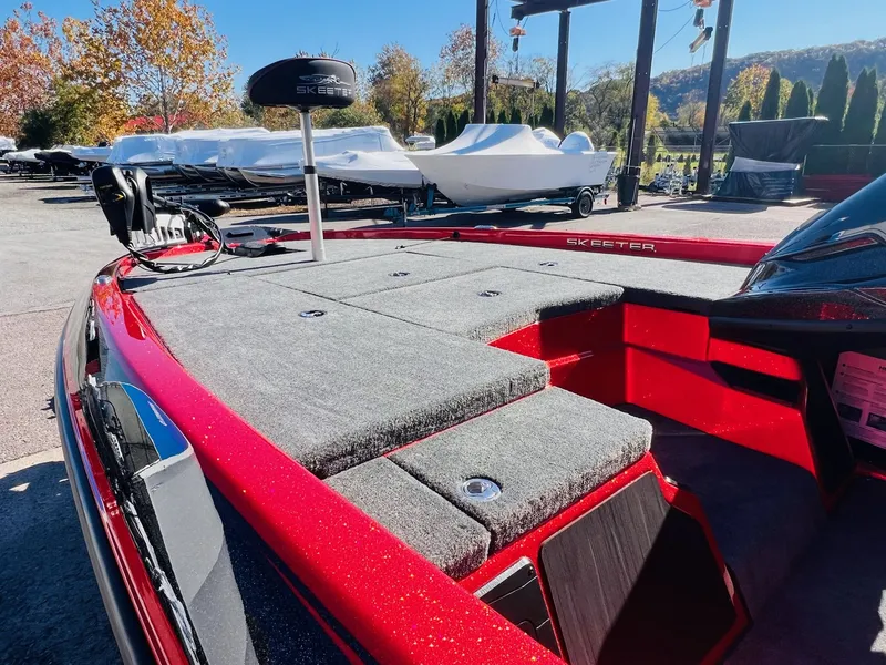 Slide: The Image of Skeeter ZX150 2026 - 21