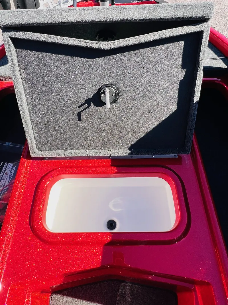 Slide: The Image of Skeeter ZX150 2026 - 3