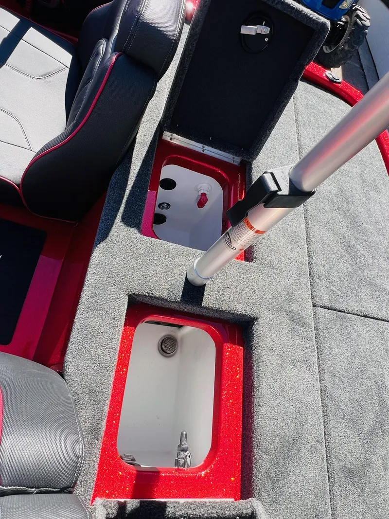 Slide: The Image of Skeeter ZX150 2026 - 39