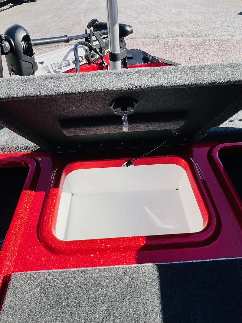 Slide: The Image of Skeeter ZX150 2026 - 9