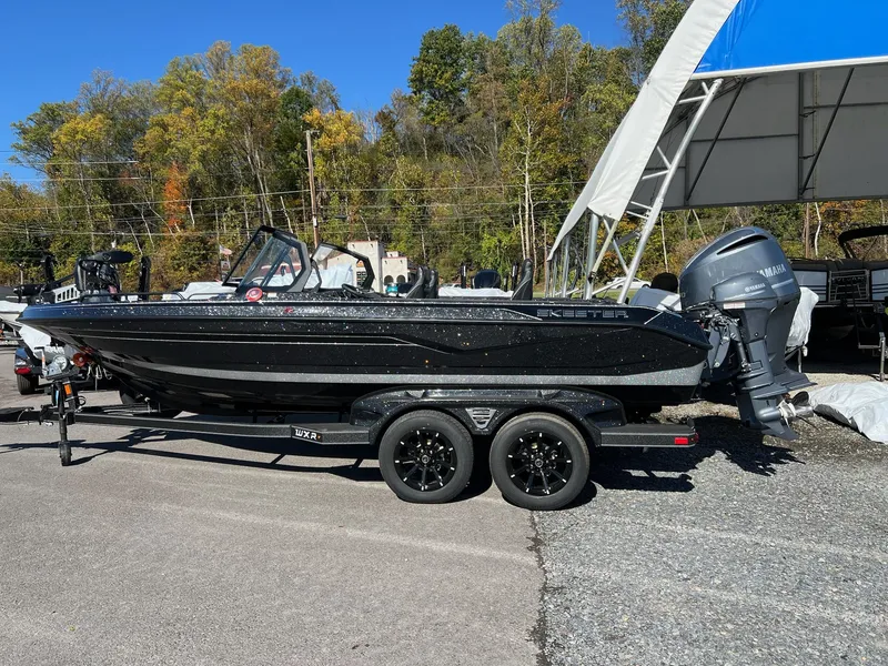 Slide: The Image of Skeeter WX2060 F 2026 - 19