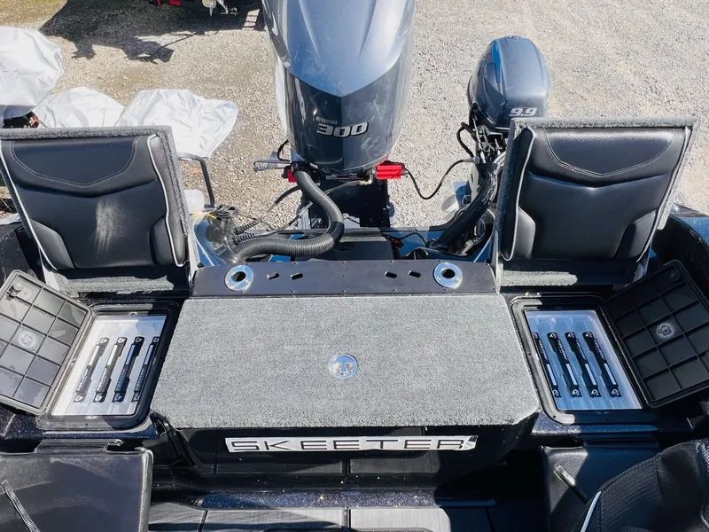 Slide: The Image of Skeeter WX2060 F 2026 - 26