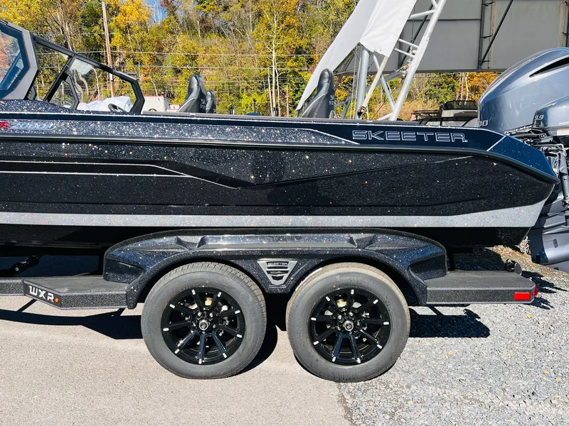 Slide: The Image of Skeeter WX2060 F 2026 - 30