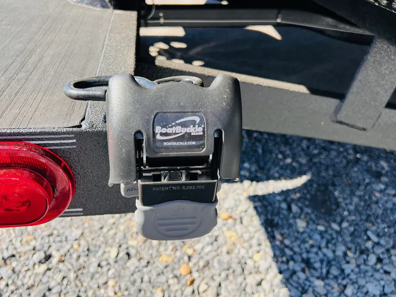 Slide: The Image of Skeeter WX2060 F 2026 - 36