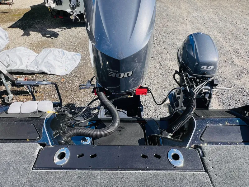 Slide: The Image of Skeeter WX2060 F 2026 - 41