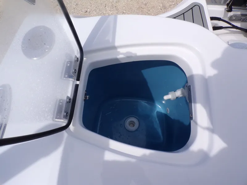 Slide: The Image of Tidewater 232 CC Adventure 2026 - 17