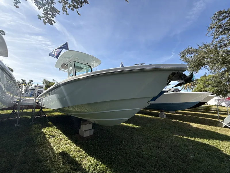 Slide: The Image of Everglades 253 Center Console 2026 - 9