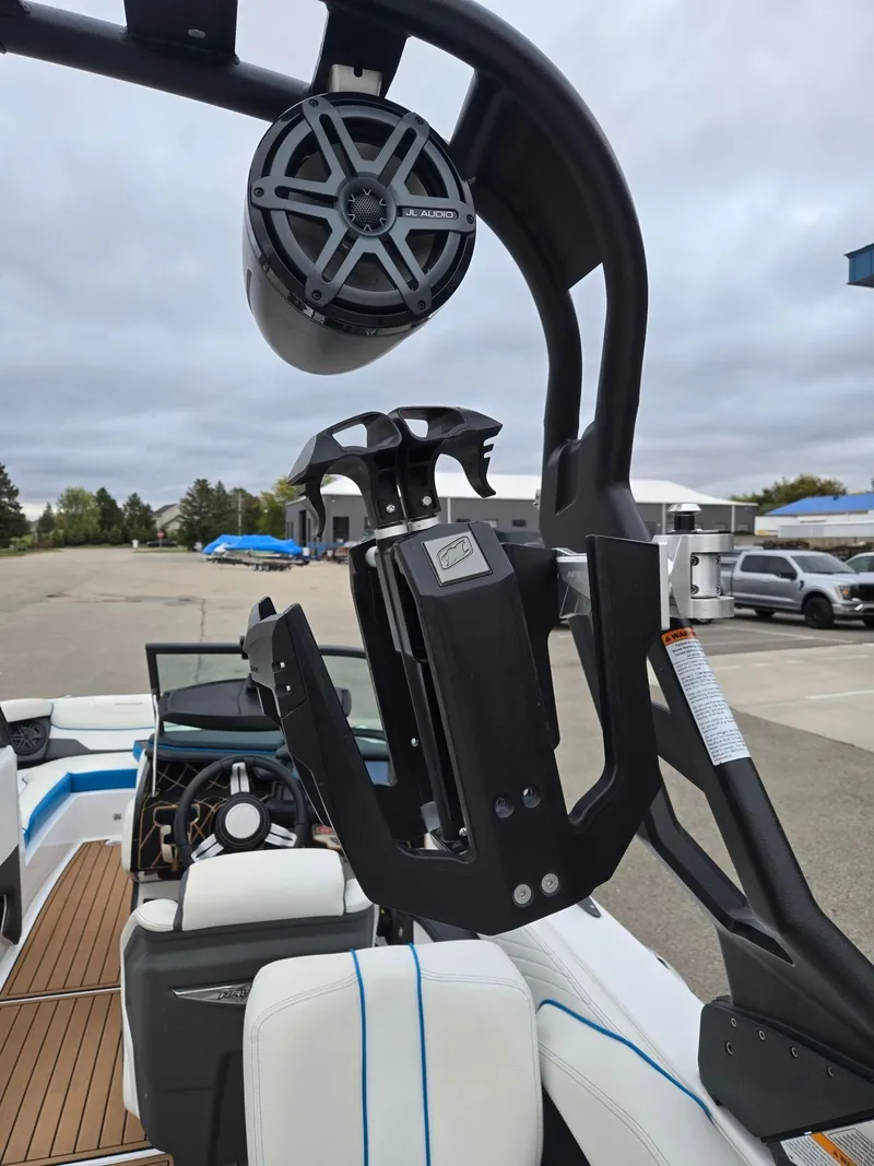 Slide: The Image of Nautique Super Air Nautique GS22 2019 - 9