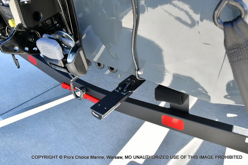 Slide: The Image of Ranger RT188P Garmin Livescope Cup Equipped 2026 - 23