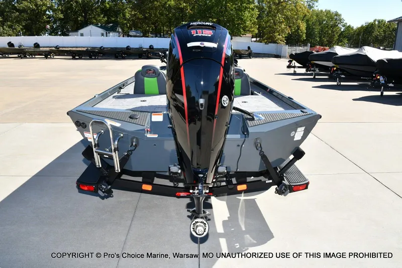 Slide: The Image of Ranger RT188P Garmin Livescope Cup Equipped 2026 - 24