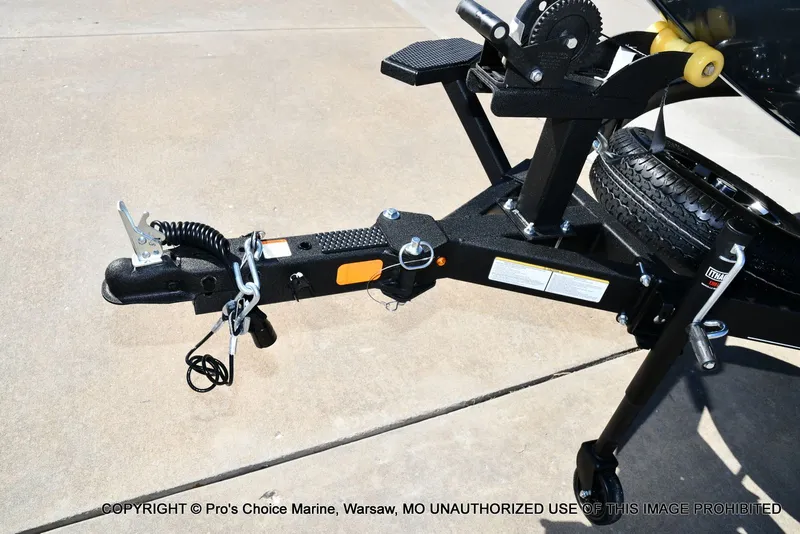 Slide: The Image of Ranger RT188P Garmin Livescope Cup Equipped 2026 - 31