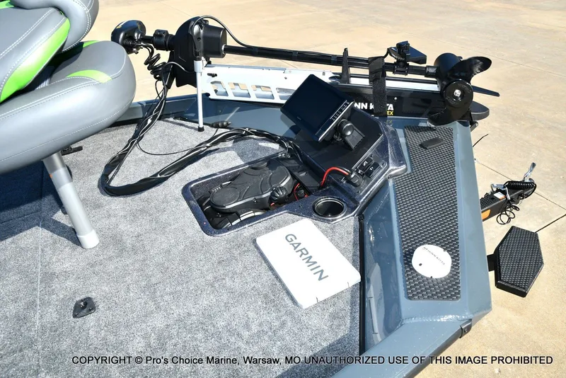 Slide: The Image of Ranger RT188P Garmin Livescope Cup Equipped 2026 - 33