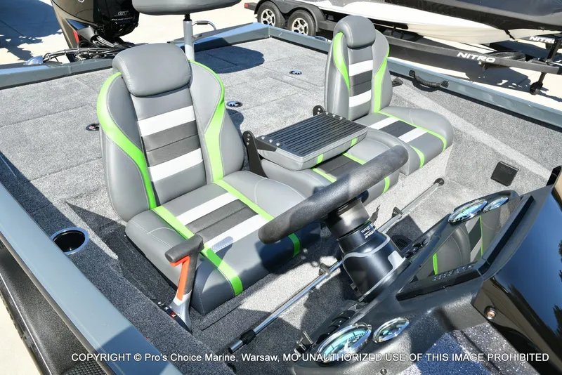 Slide: The Image of Ranger RT188P Garmin Livescope Cup Equipped 2026 - 35