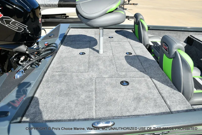 Slide: The Image of Ranger RT188P Garmin Livescope Cup Equipped 2026 - 36