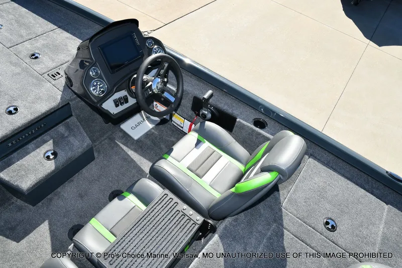 Slide: The Image of Ranger RT188P Garmin Livescope Cup Equipped 2026 - 41