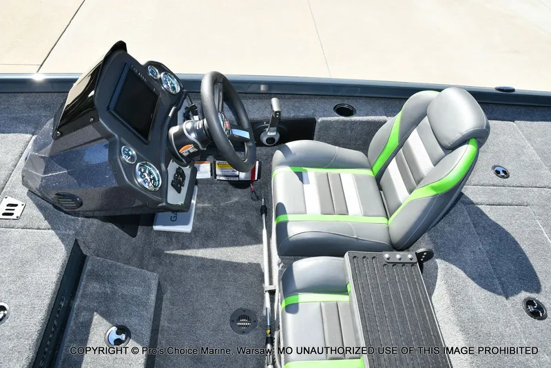 Slide: The Image of Ranger RT188P Garmin Livescope Cup Equipped 2026 - 43