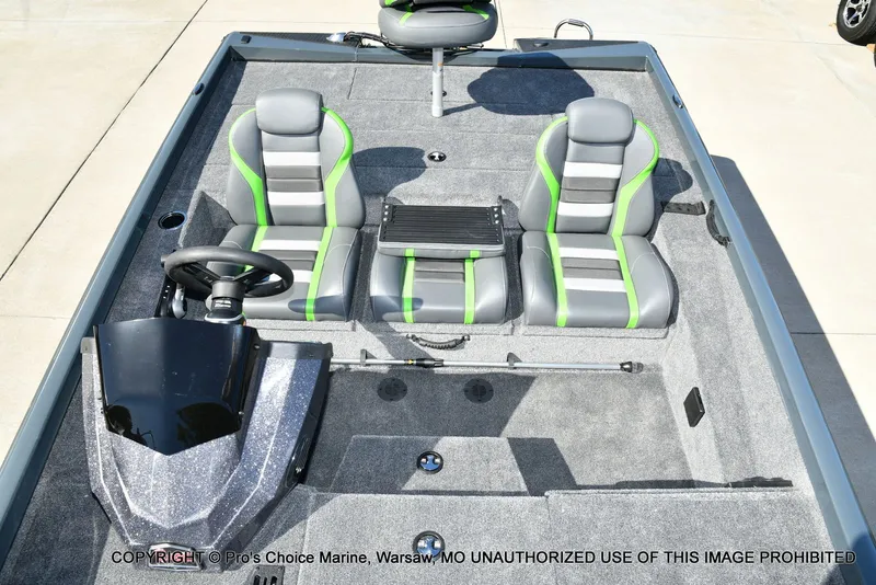 Slide: The Image of Ranger RT188P Garmin Livescope Cup Equipped 2026 - 49