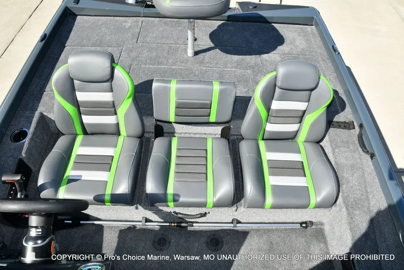 Slide: The Image of Ranger RT188P Garmin Livescope Cup Equipped 2026 - 50