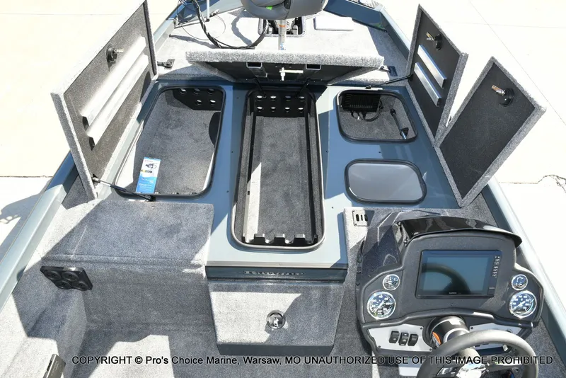 Slide: The Image of Ranger RT188P Garmin Livescope Cup Equipped 2026 - 51