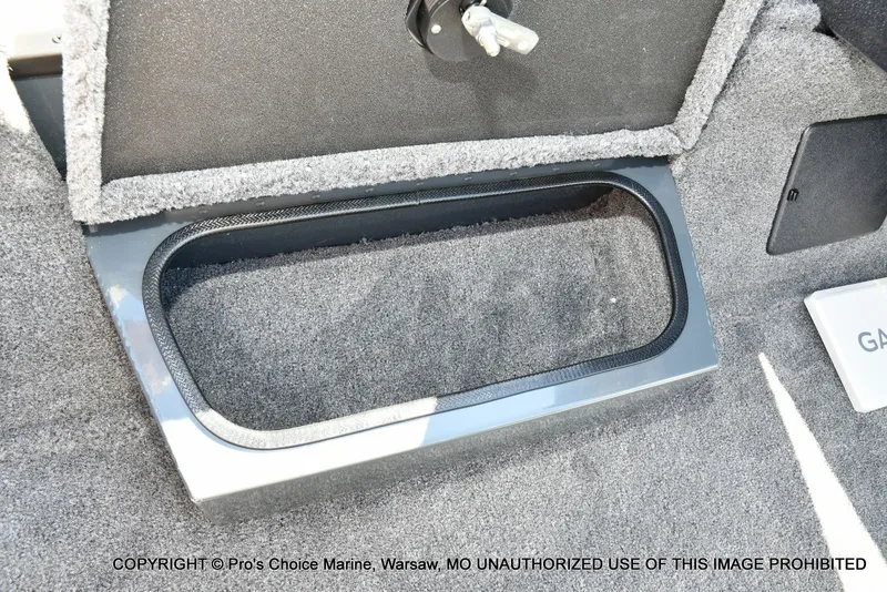 Slide: The Image of Ranger RT188P Garmin Livescope Cup Equipped 2026 - 52