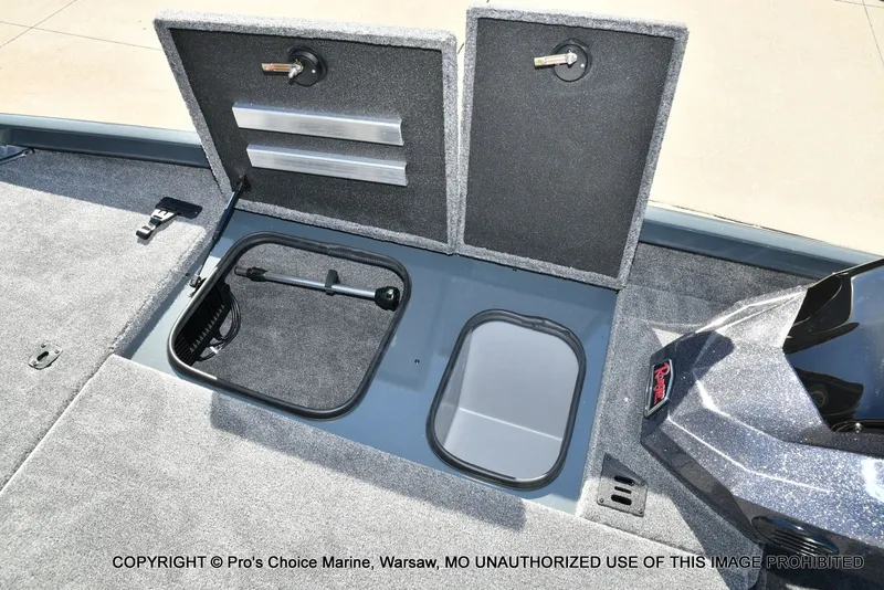 Slide: The Image of Ranger RT188P Garmin Livescope Cup Equipped 2026 - 58