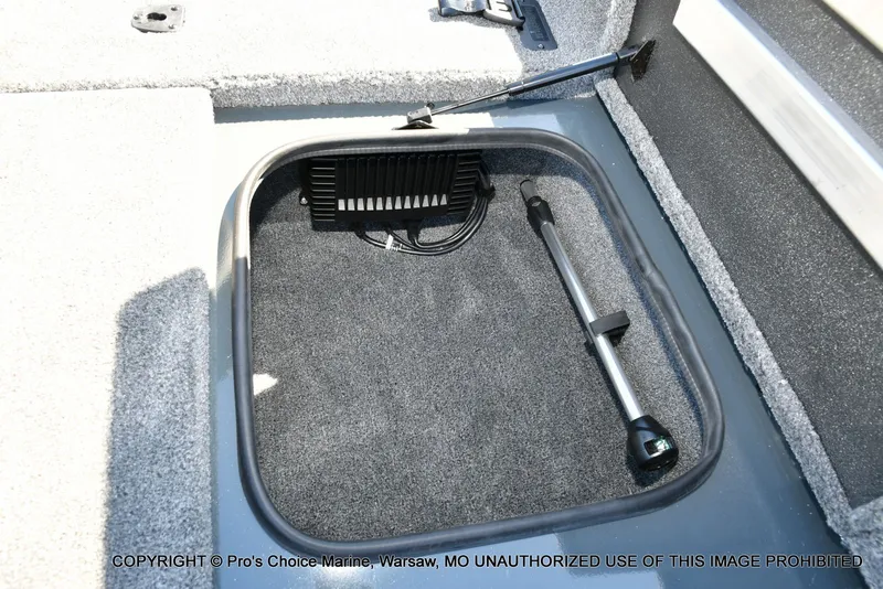 Slide: The Image of Ranger RT188P Garmin Livescope Cup Equipped 2026 - 60