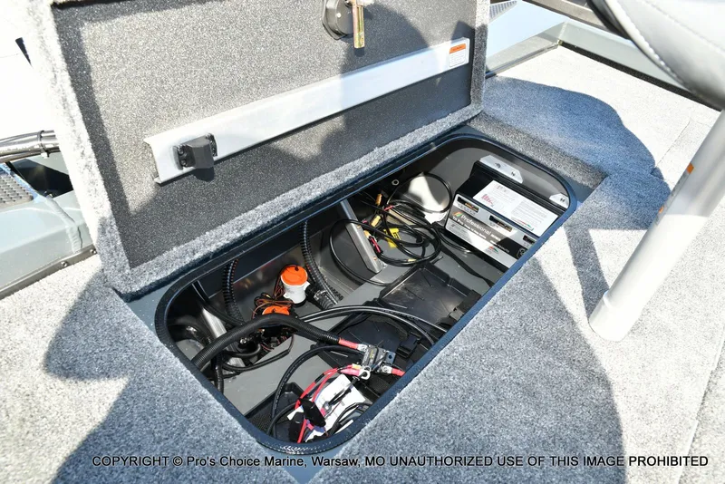 Slide: The Image of Ranger RT188P Garmin Livescope Cup Equipped 2026 - 66