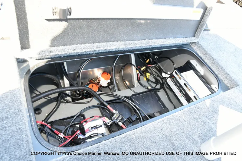 Slide: The Image of Ranger RT188P Garmin Livescope Cup Equipped 2026 - 67