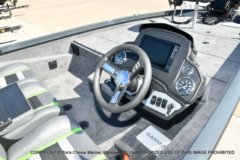 Slide: The Image of Ranger RT188P Garmin Livescope Cup Equipped 2026 - 8