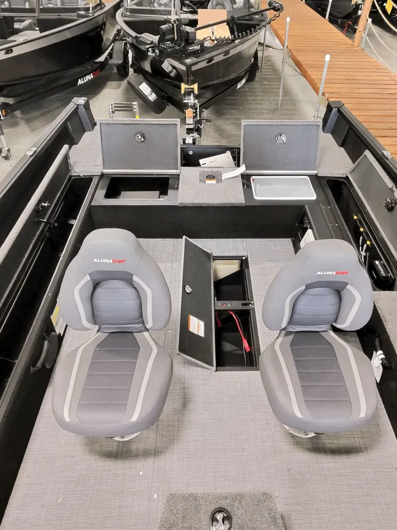 Slide: The Image of Alumacraft Competitor 175X Tiller 2026 - 7