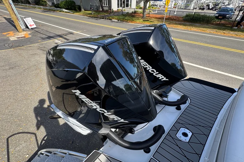 Slide: The Image of Sea Ray SLX 280 Outboard 2026 - 4