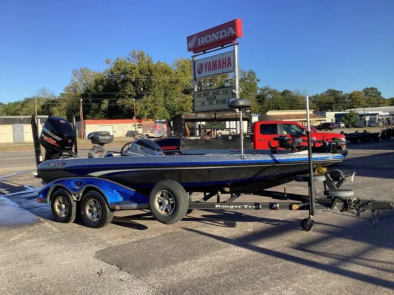 The Image of Ranger Z519C 2018 - 1