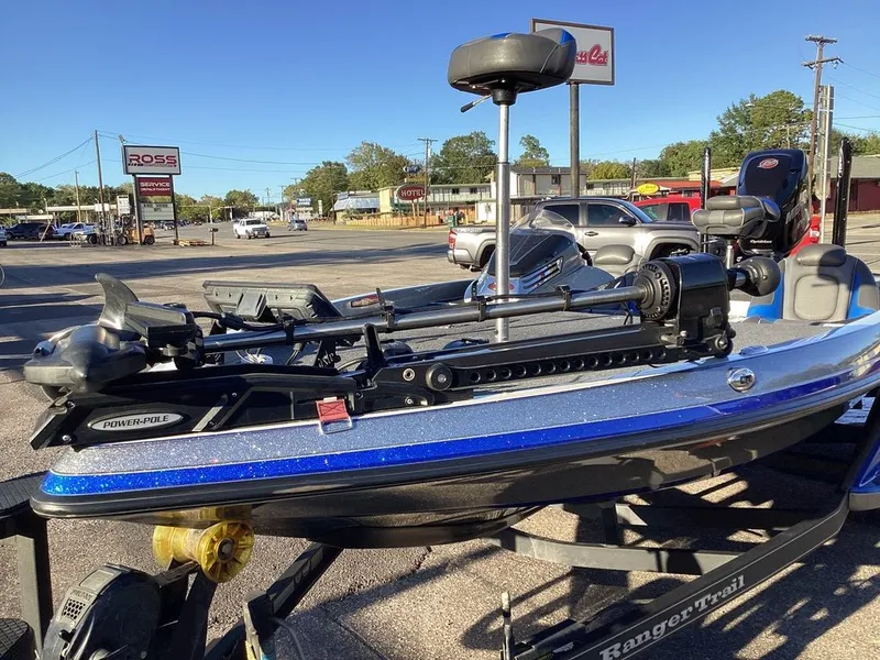 Slide: The Image of Ranger Z519C 2018 - 13