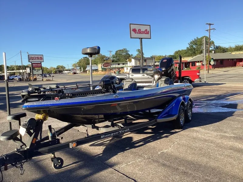 Slide: The Image of Ranger Z519C 2018 - 15