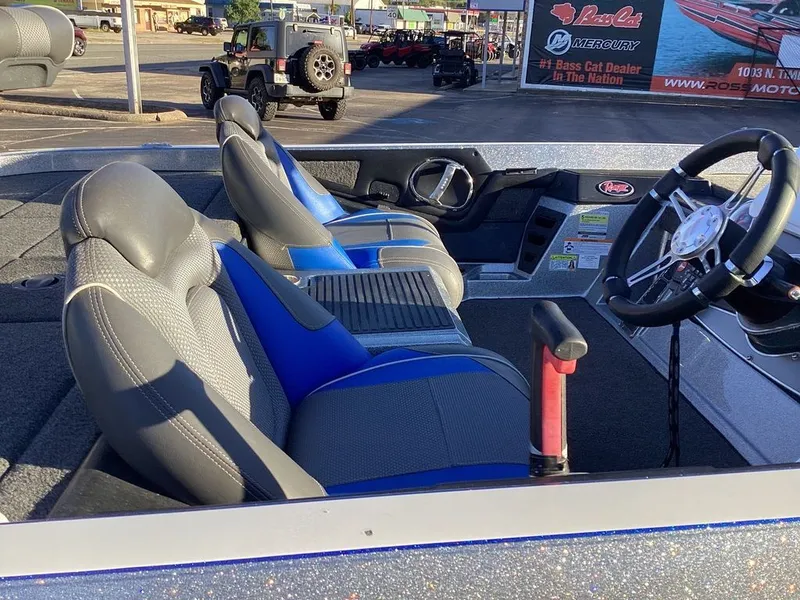 Slide: The Image of Ranger Z519C 2018 - 25