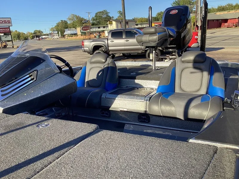 Slide: The Image of Ranger Z519C 2018 - 37