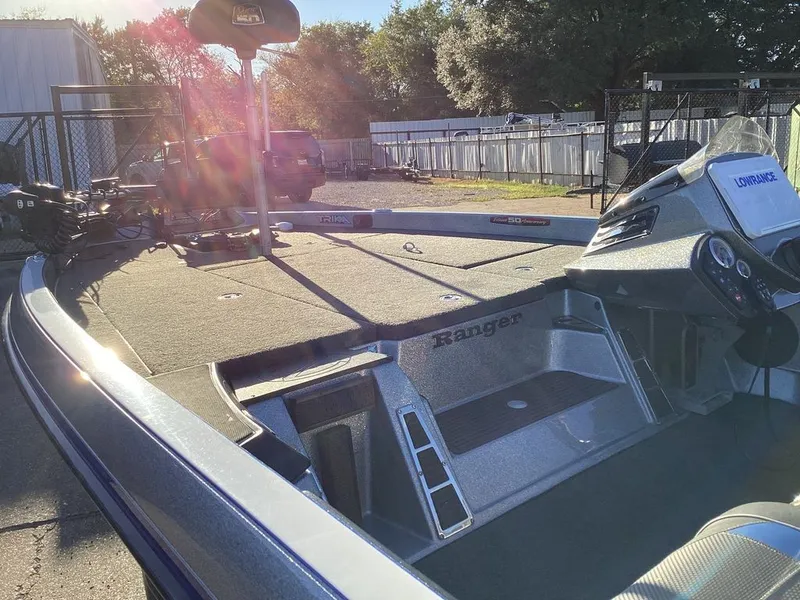 Slide: The Image of Ranger Z519C 2018 - 40