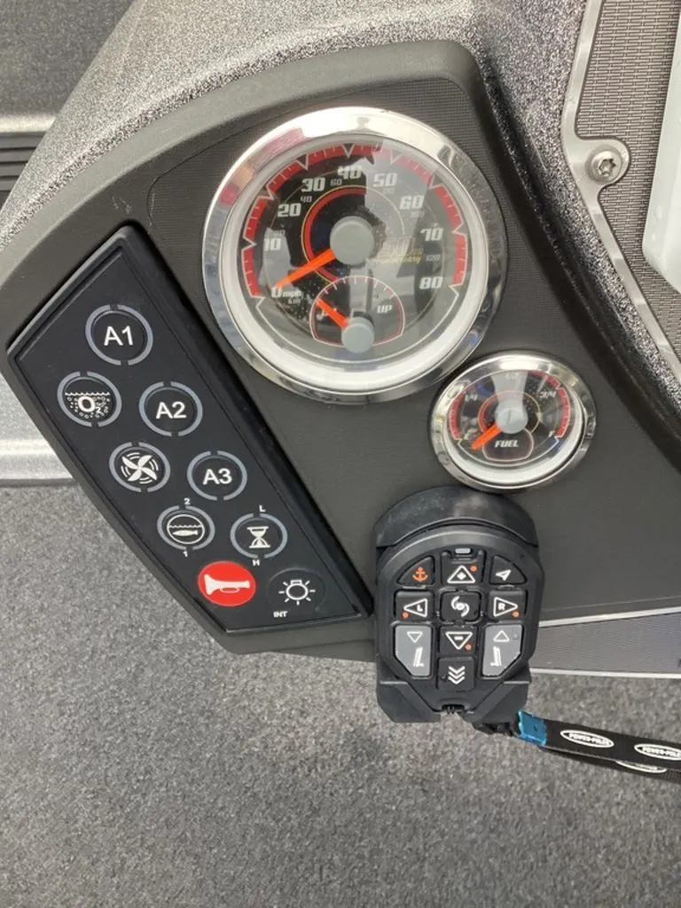 Slide: The Image of Ranger Z519C 2018 - 50