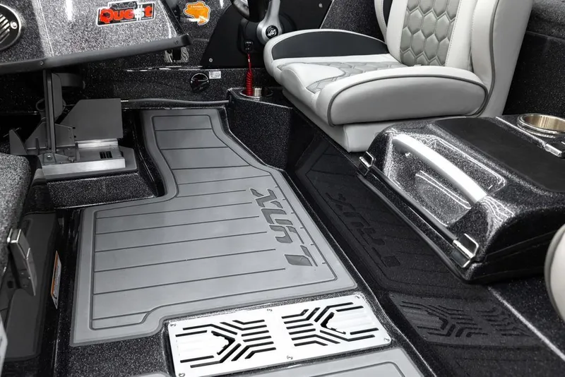 Slide: The Image of Bass Cat Lynx STS 2026 - 19