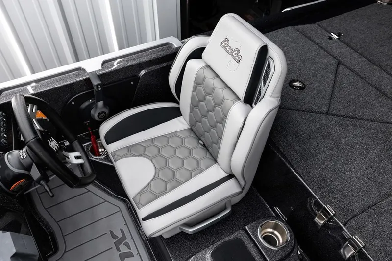 Slide: The Image of Bass Cat Lynx STS 2026 - 18