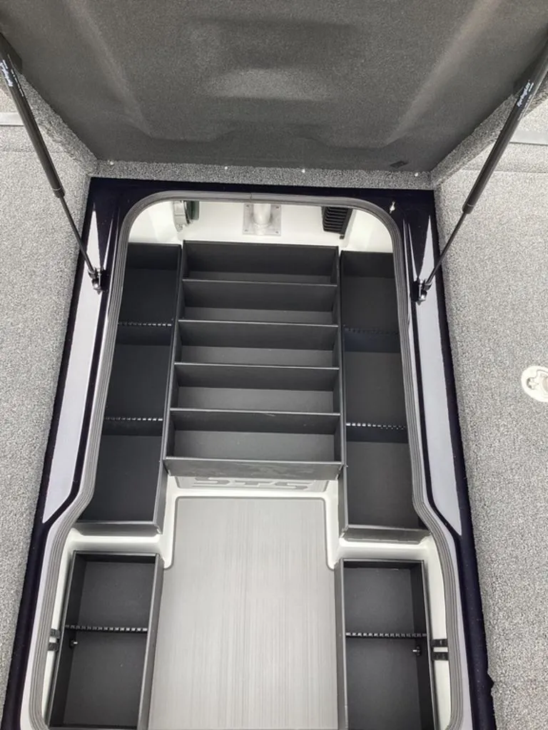 Slide: The Image of Bass Cat Lynx STS 2026 - 60