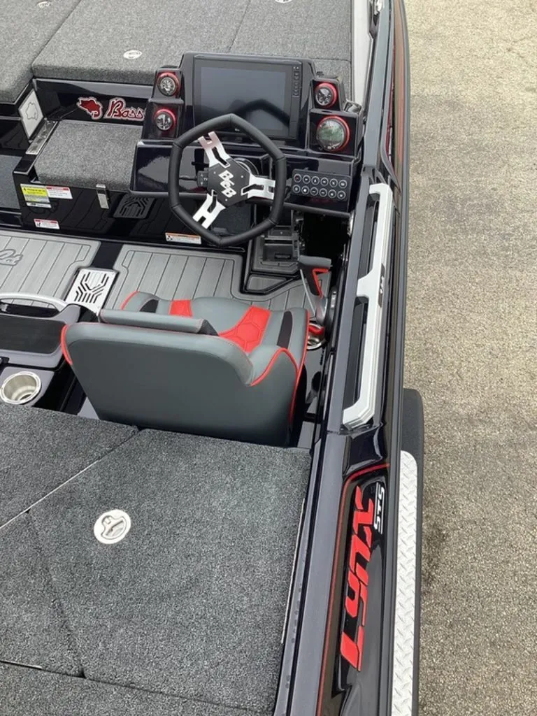 Slide: The Image of Bass Cat Lynx STS 2026 - 68