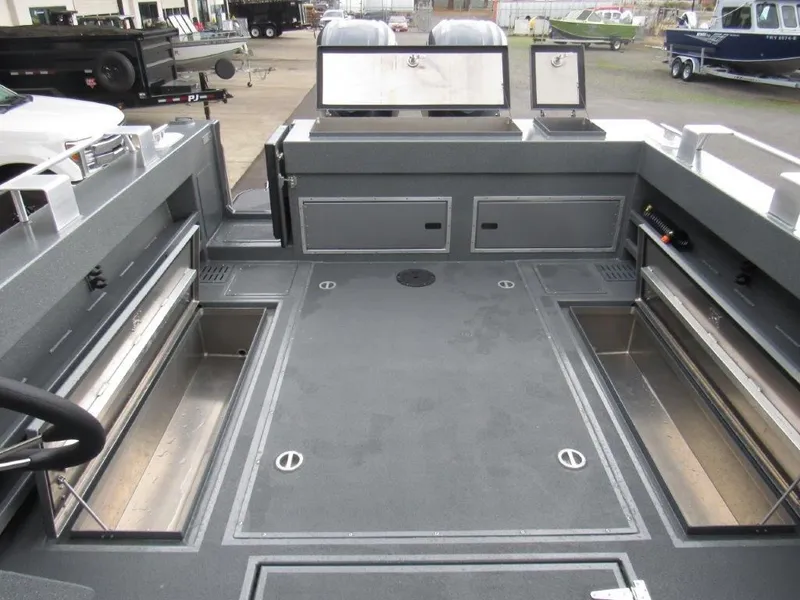 Slide: The Image of North River 3200EXL Endurance 2026 - 12