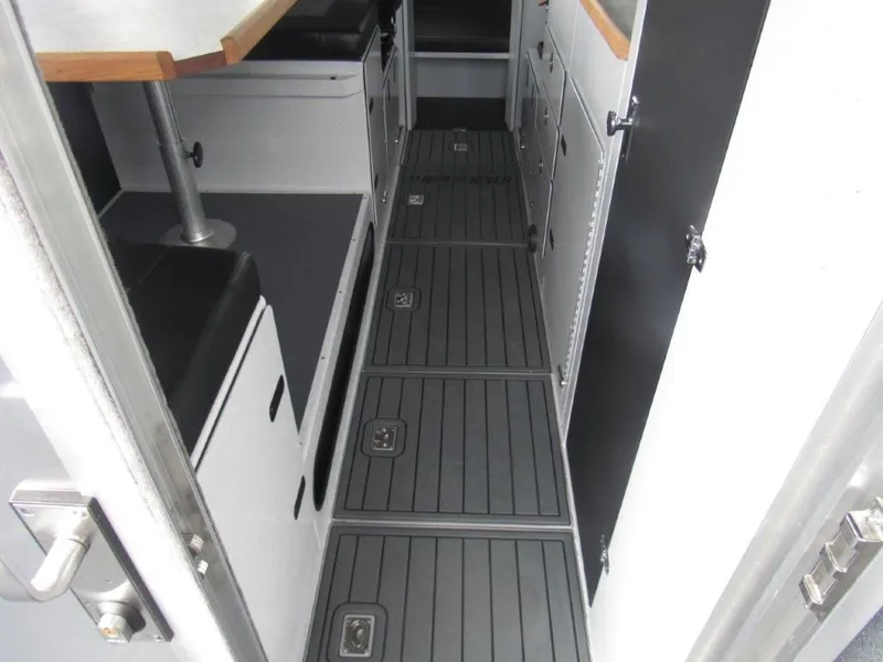 Slide: The Image of North River 3200EXL Endurance 2026 - 17