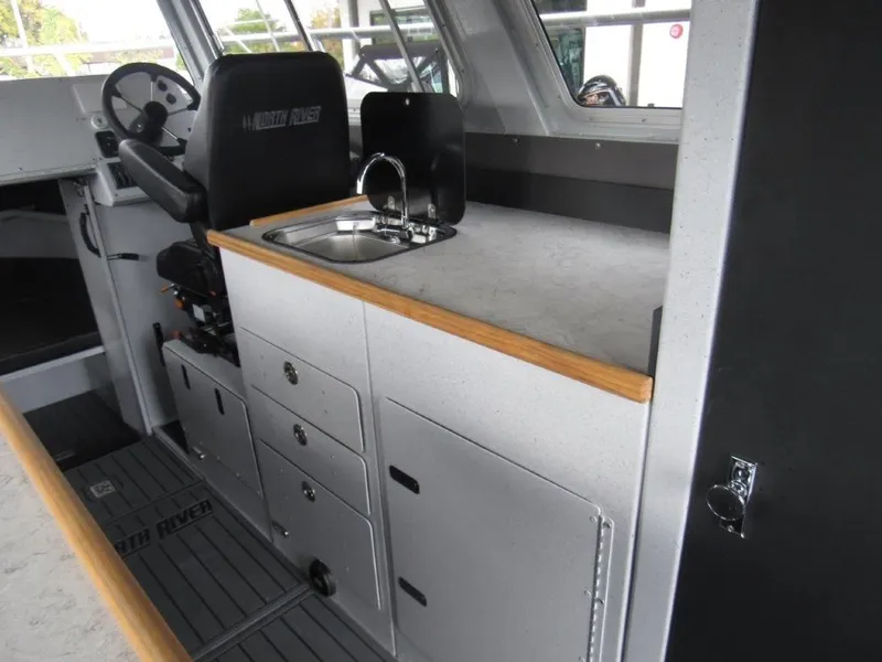 Slide: The Image of North River 3200EXL Endurance 2026 - 18