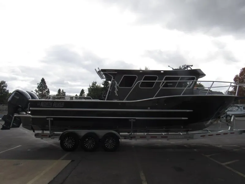 Slide: The Image of North River 3200EXL Endurance 2026 - 6