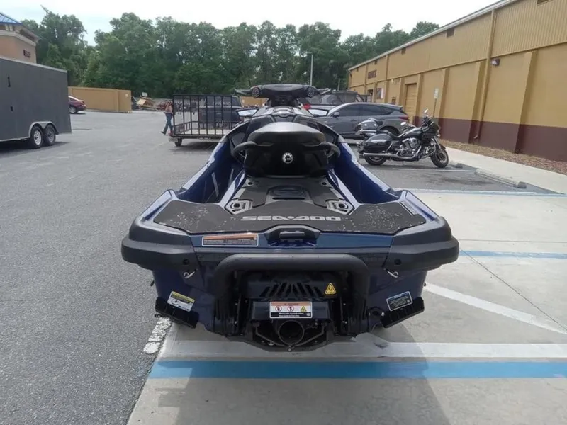 Slide: The Image of Sea-Doo GTX 230 2026 - 4