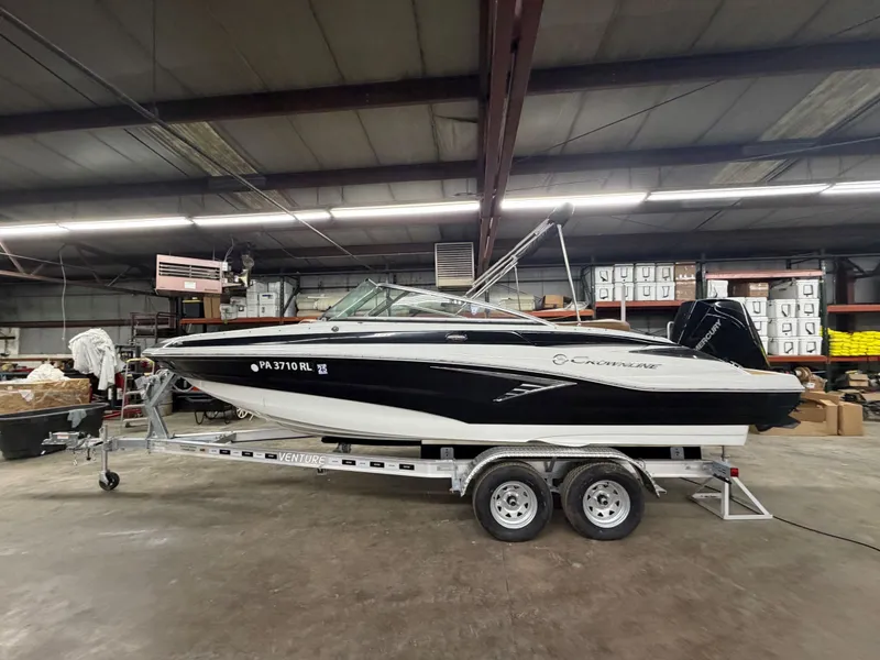 The Image of Crownline Boats Eclipse E215 XS 2023 - 1