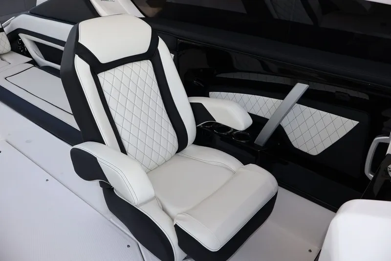 Slide: The Image of Yamaha 275SD 2026 - 19