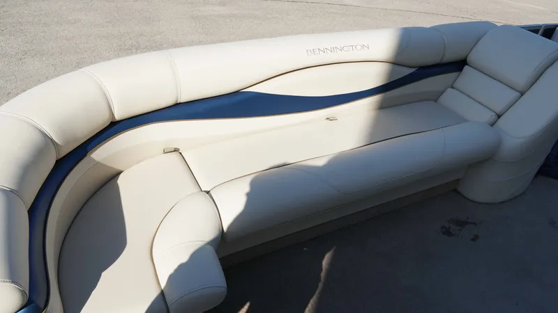 Slide: The Image of Bennington 2574RLIDG 2010 - 12